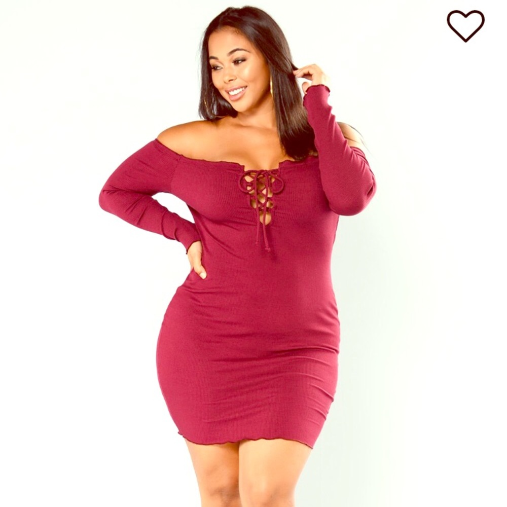 Unforgettable Love Ribbed mini 👗 in burgundy
